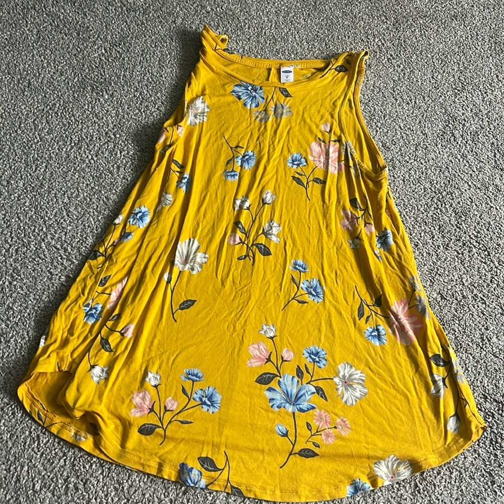 Women’s floral tank top